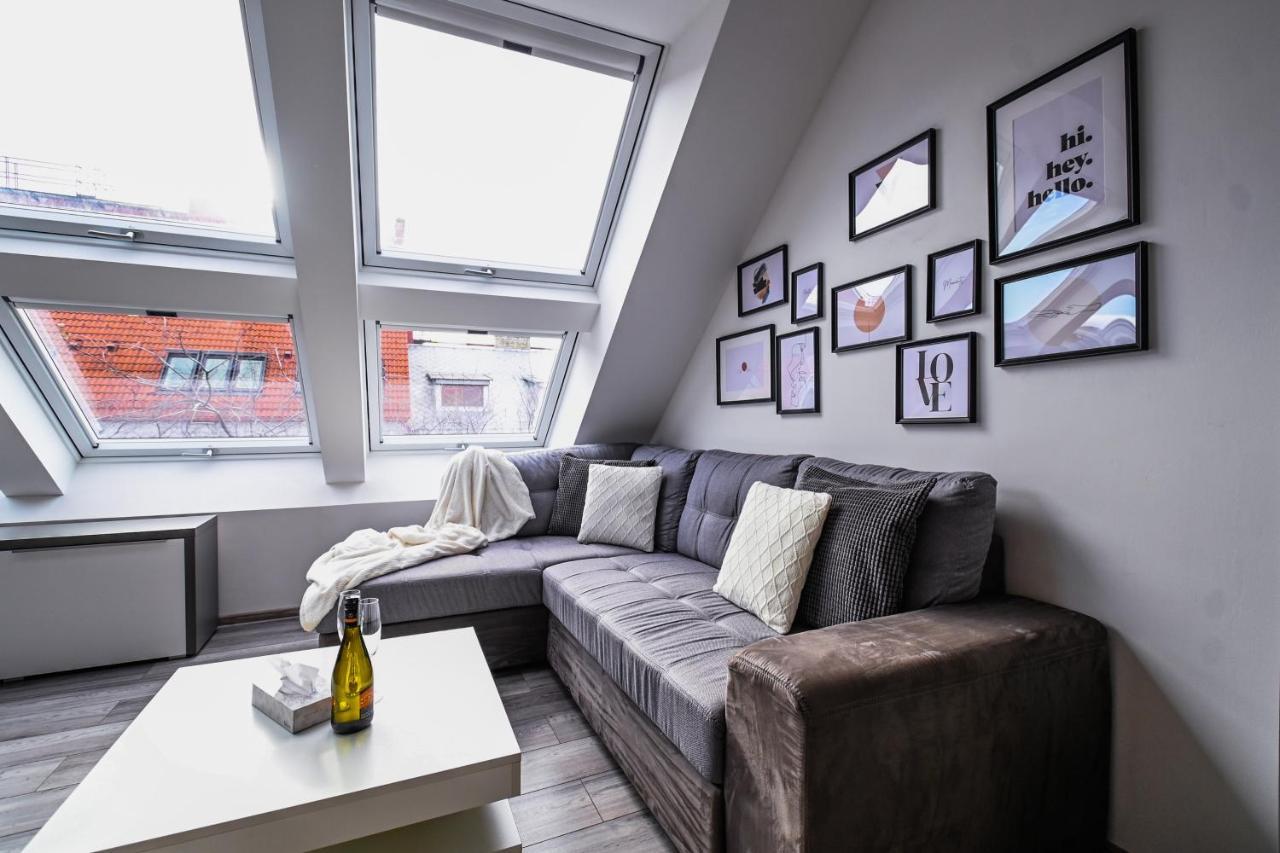 Luxury Apartment In The City Center 브라티슬라바 외부 사진