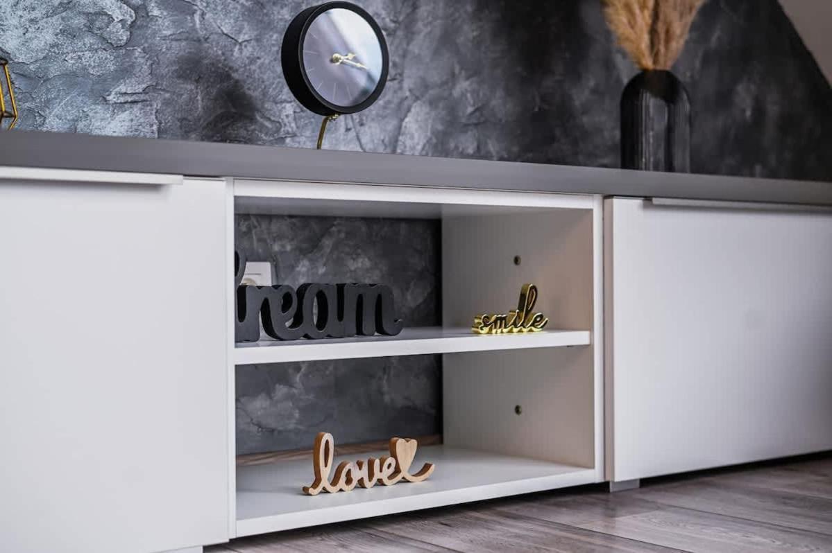 Luxury Apartment In The City Center 브라티슬라바 외부 사진