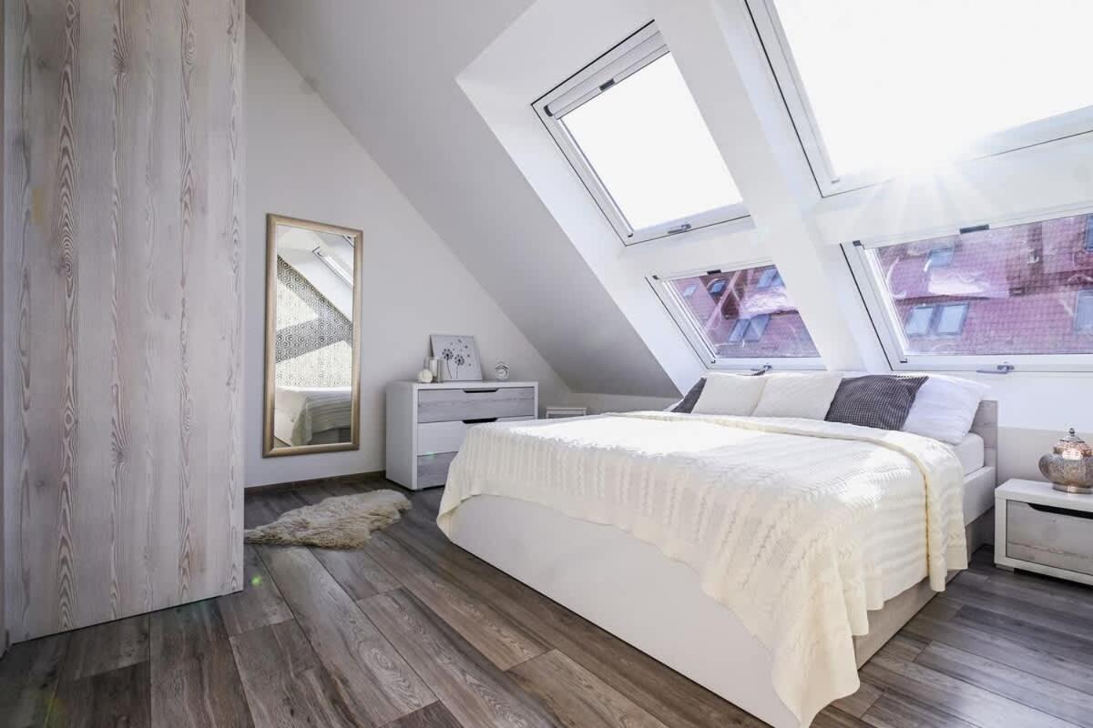 Luxury Apartment In The City Center 브라티슬라바 외부 사진